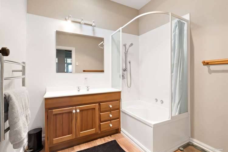 1/121 Maich Road Manurewa_11