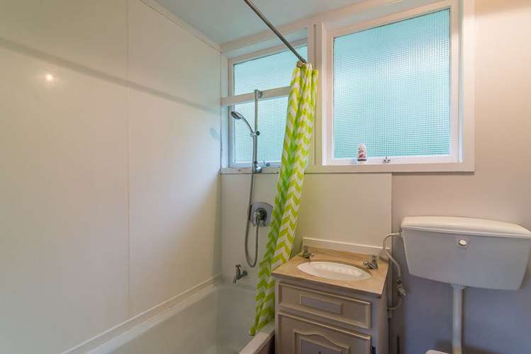 30 Hurley Road Paraparaumu Beach_18