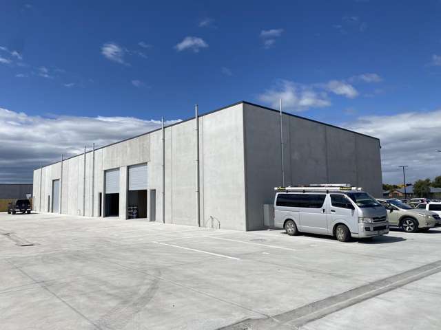 4/1 Lake Bryndwr Lane Burnside_2