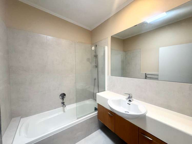 11A/8 Quay Street City Centre_5