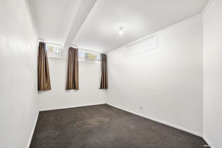 5 Lauderdale Road Birkdale_13