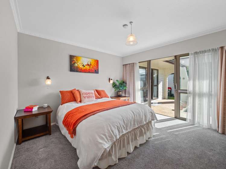 2/282 Tancred Street Ashburton_8