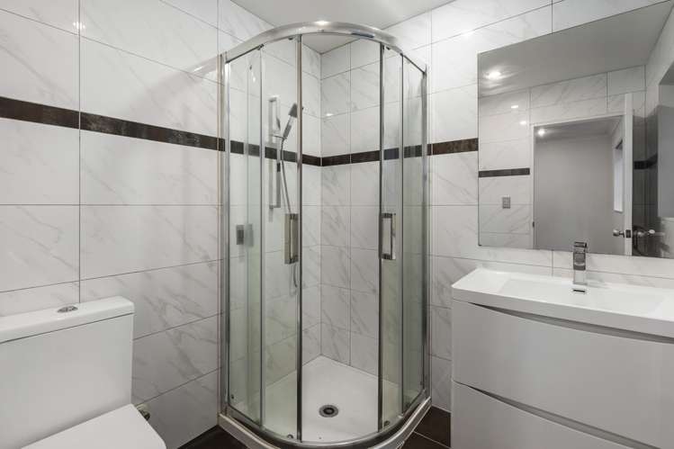 19 Farnol Street Hillsborough_23