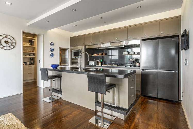 6B/118 Gladstone Road_5