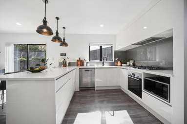 42 Connell Street_4