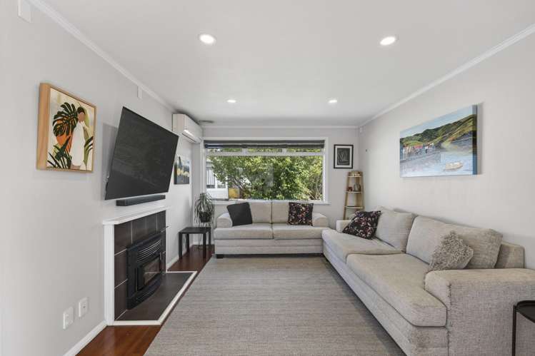 10 Holford Street Westown_8