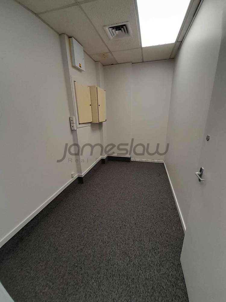 1A/129 Onewa Road Northcote_6