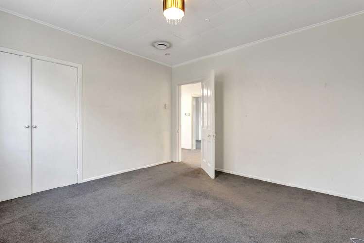 18 Olivia Street Stratford_16