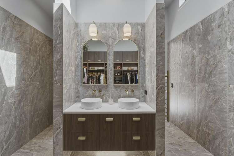 9 Pike Place Ferndale_16