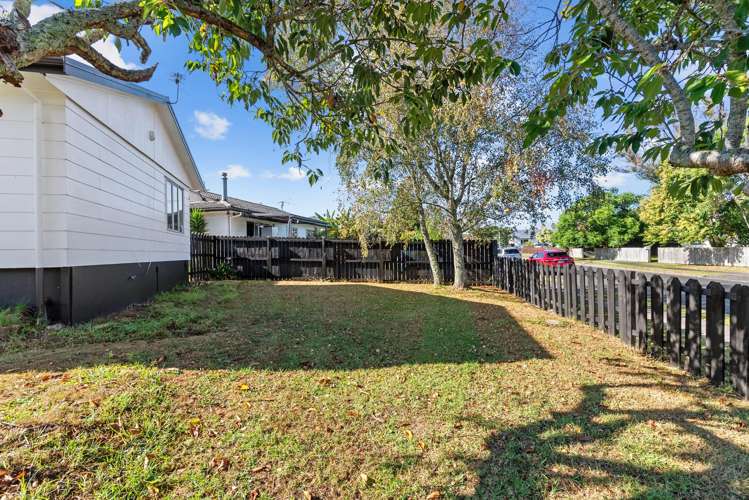 4 Stoll Place Clendon Park_14