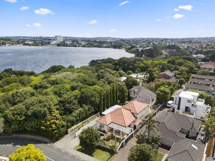 1/15 Sylvan Park Avenue Milford_18