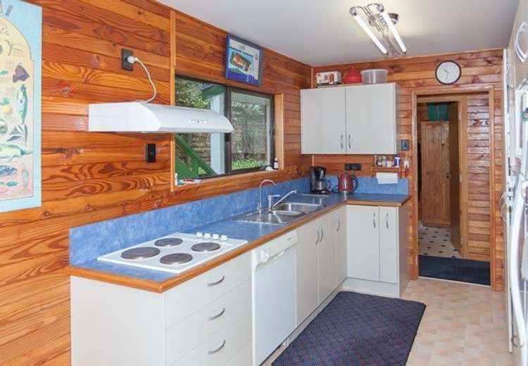 1 Pohutukawa Grove Whitianga_7