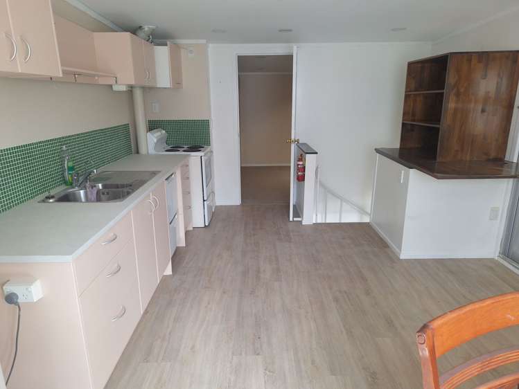 13/9 Westech Place Glen Eden_3