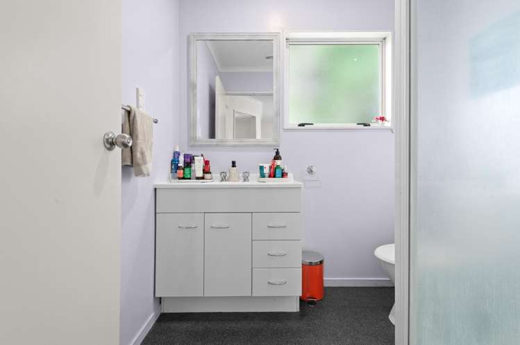 363 Cobham Drive Hillcrest_23