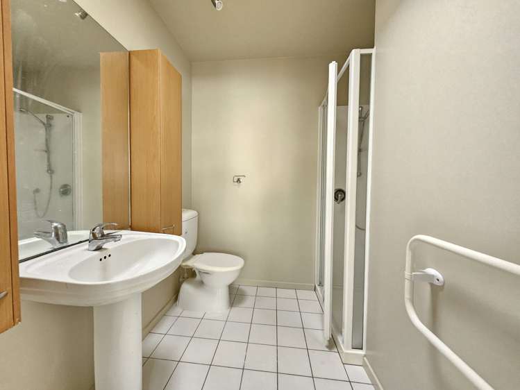 7/11 Spencer Road Oteha_9