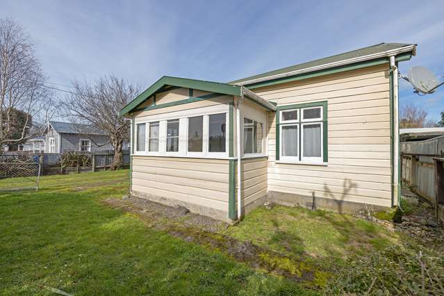 128 Fitzherbert Street Featherston_2