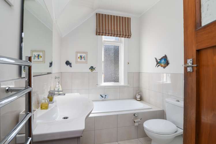 24 Sandringham Street Saint Clair_17