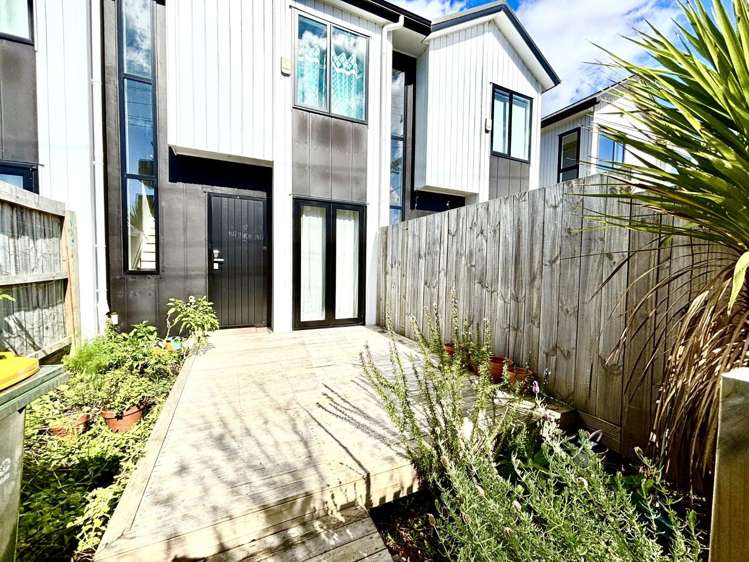 2/28 Smythe Rd Henderson_7