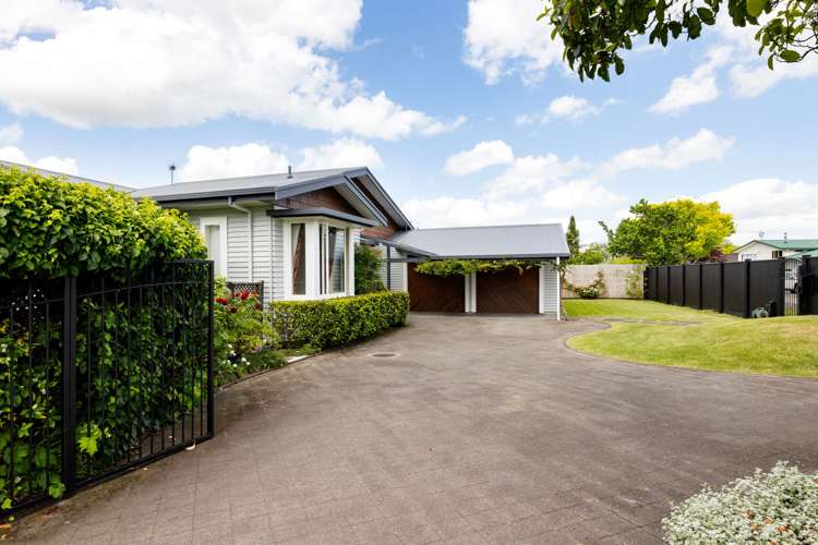 58 Lake Crescent Hamilton Lake_32