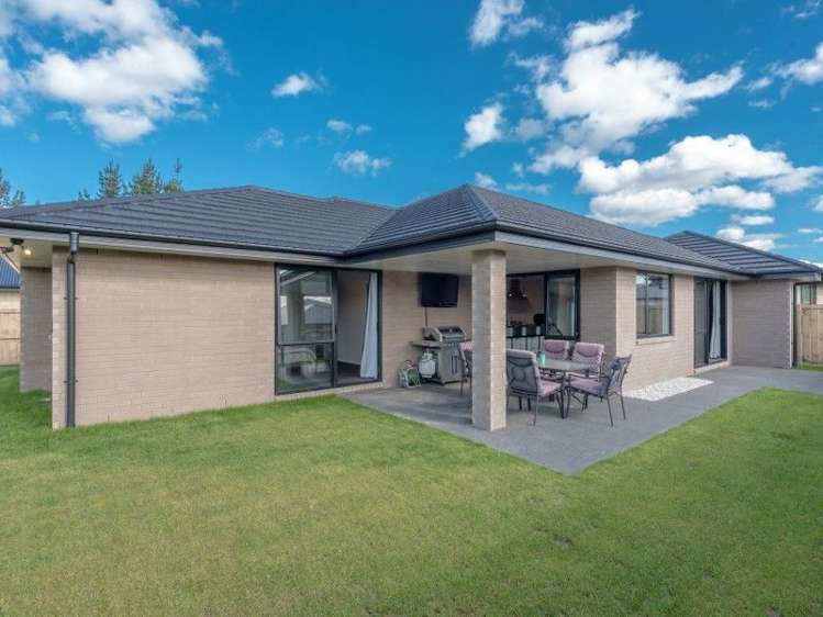 27 Carlingford Rise Dinsdale_15