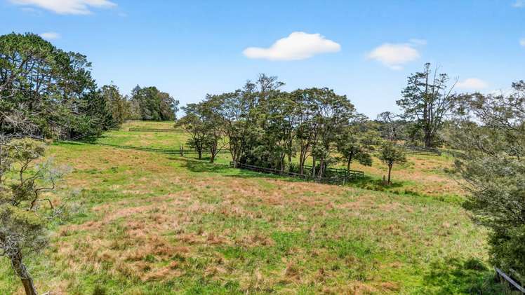 11 Tawa Road Kumeu_28