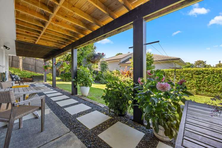 32 Colmar Road Mellons Bay_7