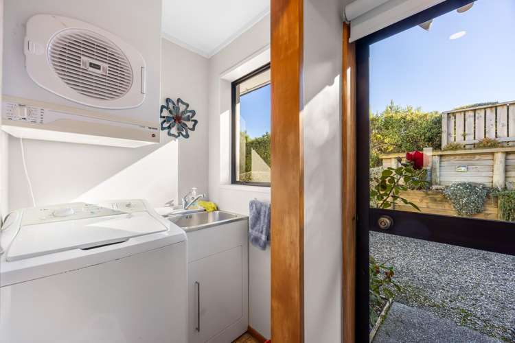 6B Mount Iron Drive Wanaka_14