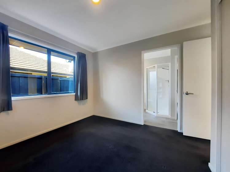 47 Farnborough Way Rolleston_3