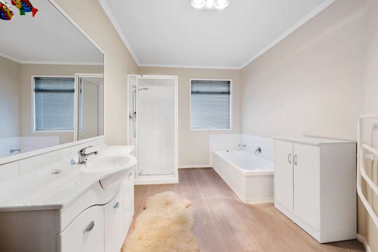 14 Lakemere Way Kinloch_12