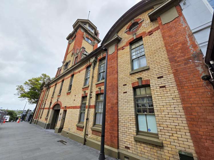 1 Beresford Square_0