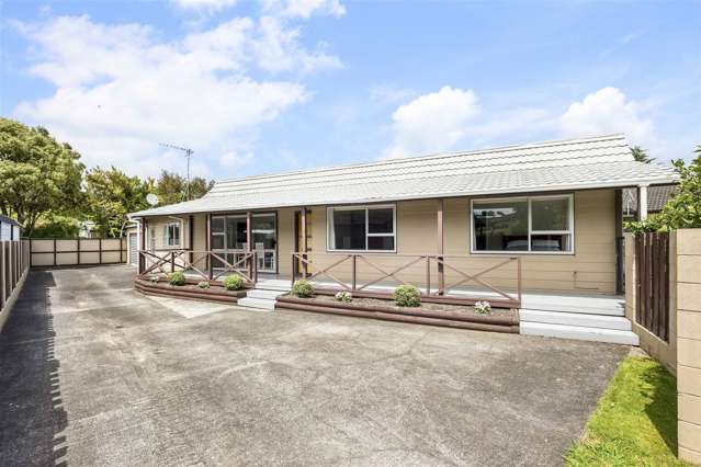 87 Pohutukawa Drive Pukete_1