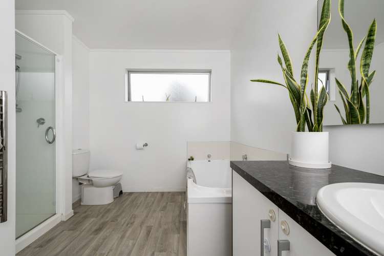 3a Toru Street Te Atatu Peninsula_13