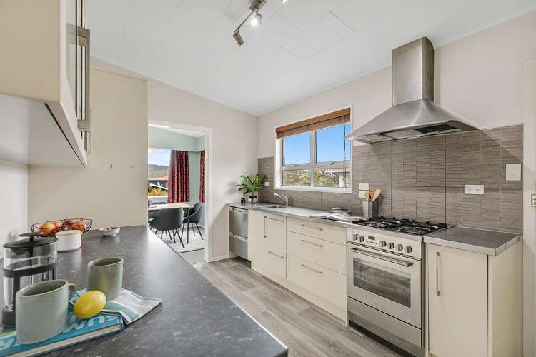 1 Crown Hill Titahi Bay_9