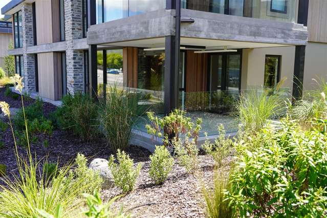 Apt 37/65 - 93 Lakeside Road Wanaka_2