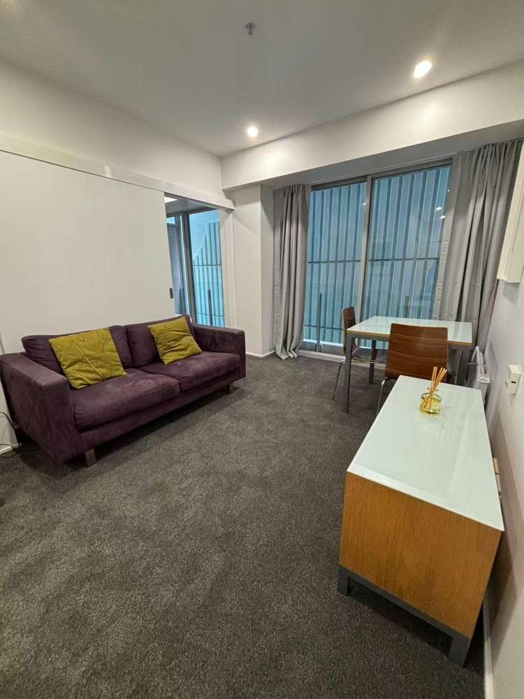 1111/6 Lorne Street City Centre_4