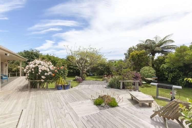 47 Menin Road Raumati South_7