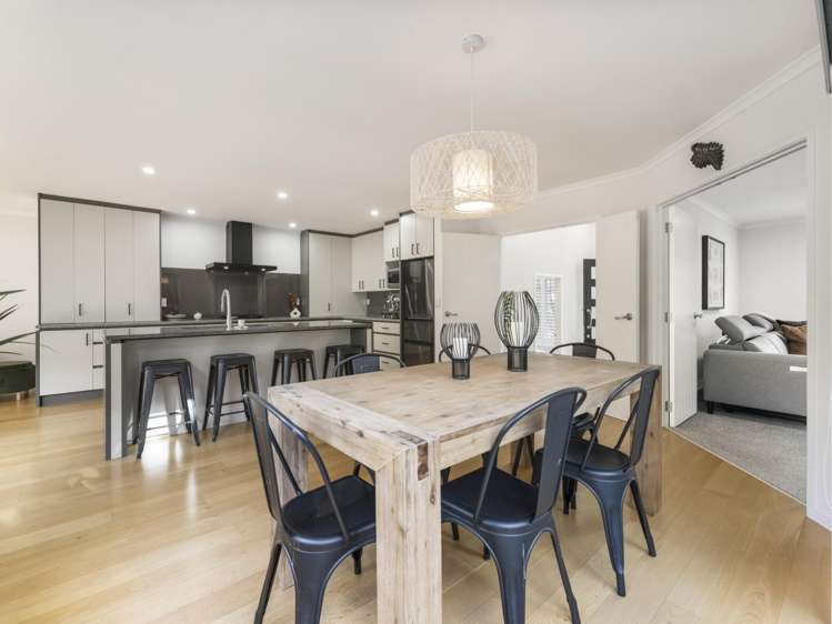 5 Chard Place Flat Bush_11