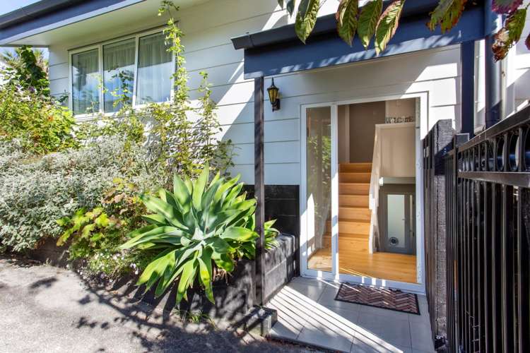 2/162 Deep Creek Road Torbay North Shore City Houses for Sale