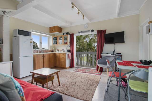 54 Athenree Road Athenree_3