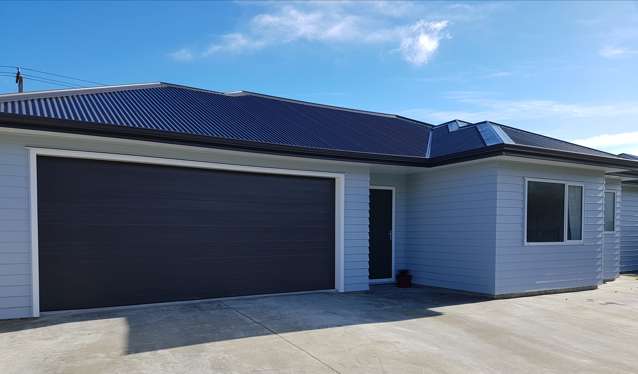 31b Grimsby Grove Wainuiomata_1