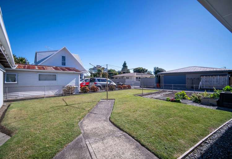 28 Dickens Street Stoke_19