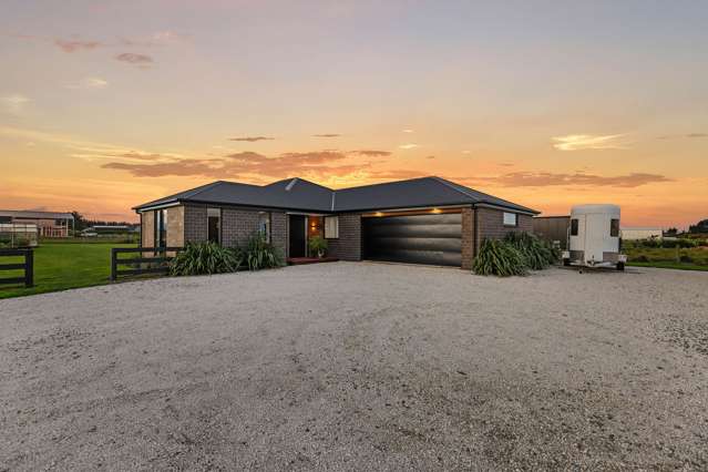 Country Ease, Contemporary Edge