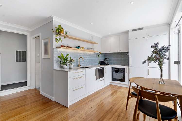 37-37A Bay Road St Heliers_15