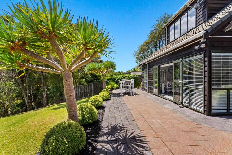 2/46 Hale Crescent Bayview_16