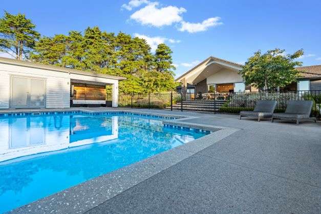 82b Shaw Road in Oratia, Waitakere, Auckland