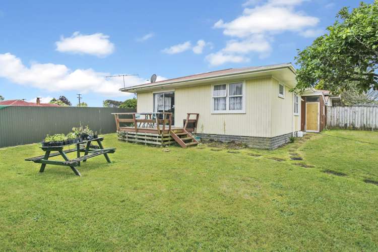 2/60 Grove Road Papakura_11