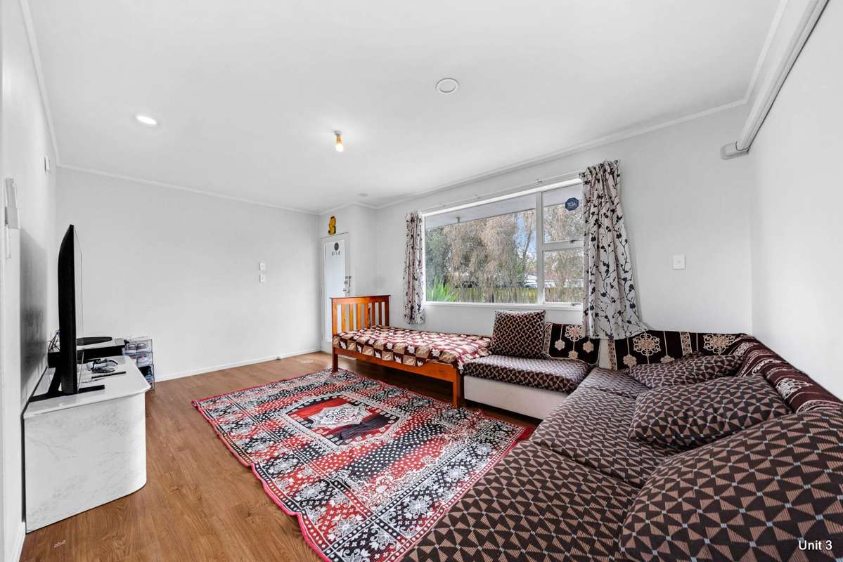 1,2,3/13 Huia Road_4
