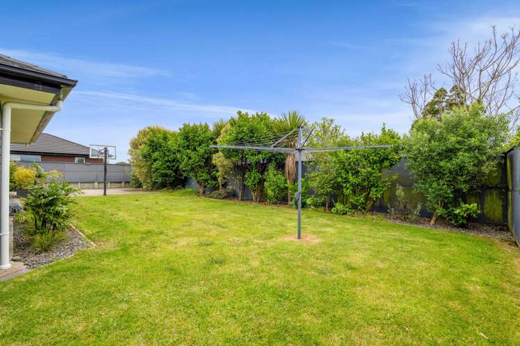 122 Pohutukawa Place Waiwhakaiho_9
