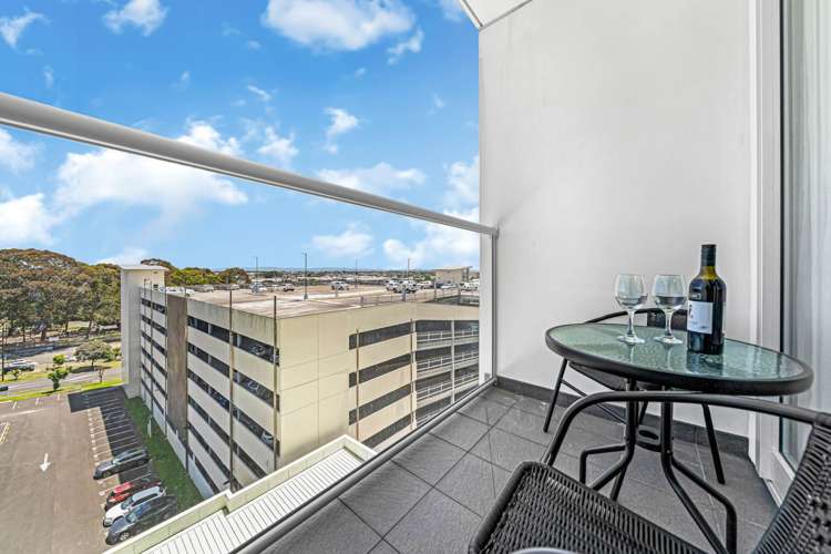 601/17 Amersham Way Manukau_19