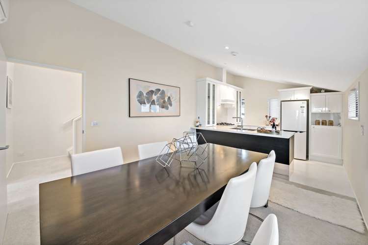 8/281c Hillsborough Road_5